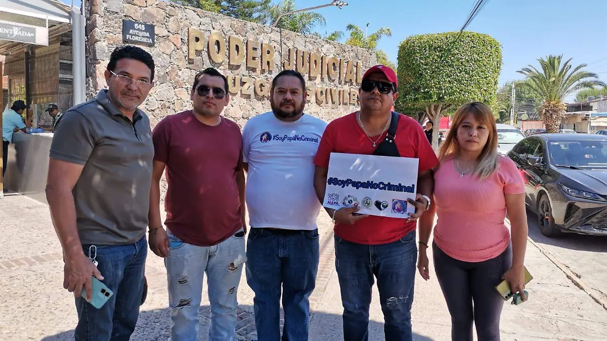 Denuncian padres de Irapuato obstáculos legales para convivir con sus hijos (1)