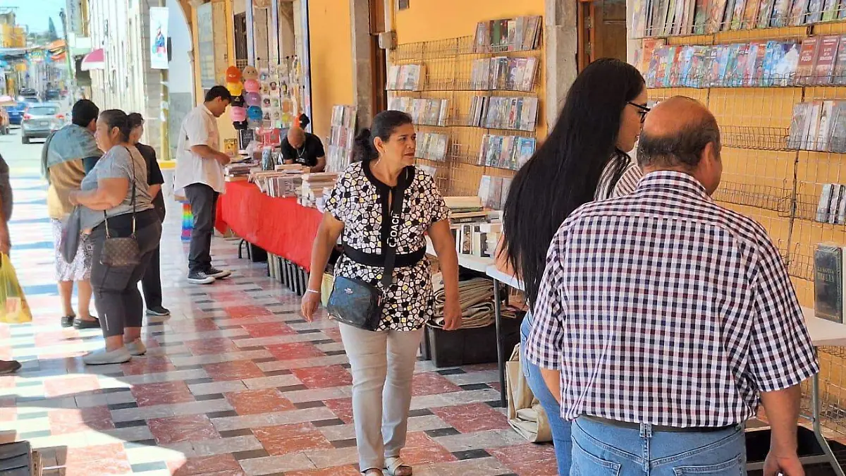 PENJAMO Feria Libro (3)