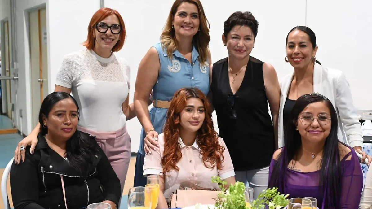 MUJERES POLICIA  (1)