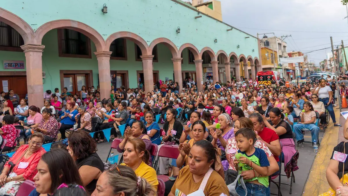HUANIMARO Festejo a las mamás (1)