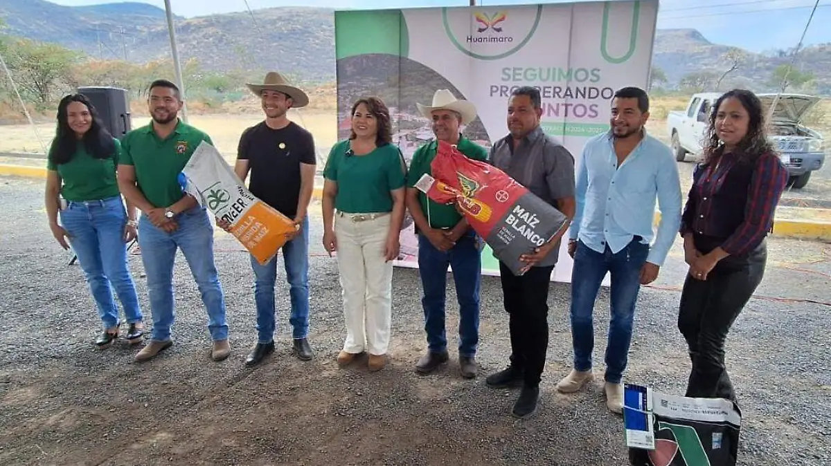 HUANIMARO Entrega de semillas (4)