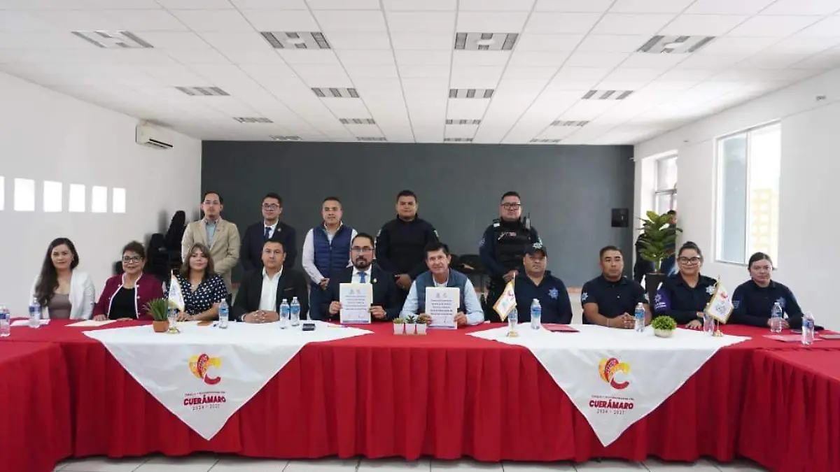 CUERAMARO Firma (3)