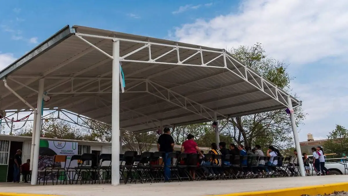 HUANIMARO Techado escuela (1)
