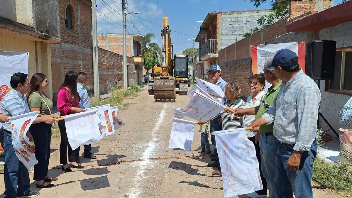 CUERAMARO Arranque de Obra (4)
