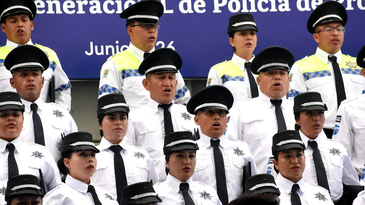 INAGURACION DEL COMPLEJO DE SEGUDIDAD Y GRADUACION , JESUS GTZ EL SOL DE IRAPUATO (4)
