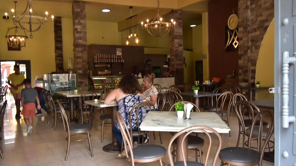 RESTAURAN Y TV MUNDIAL.- RICARDO SANCHEZ.- EL SOL DE IRAPUATO (1)