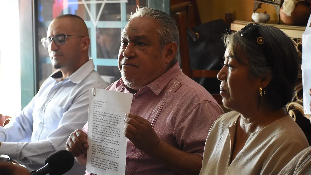 ARON CABAÑAS SE  MANIFESTARAN (1)