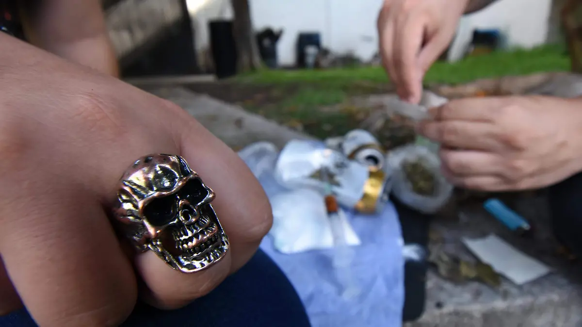 JOVENES Y DROGAS (1)