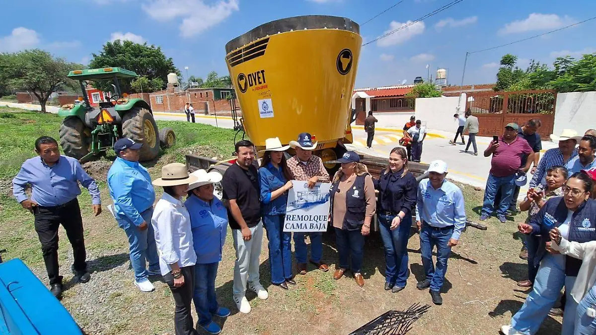 ABASOLO Entrega de equipos comunidad San Bernardo (2)