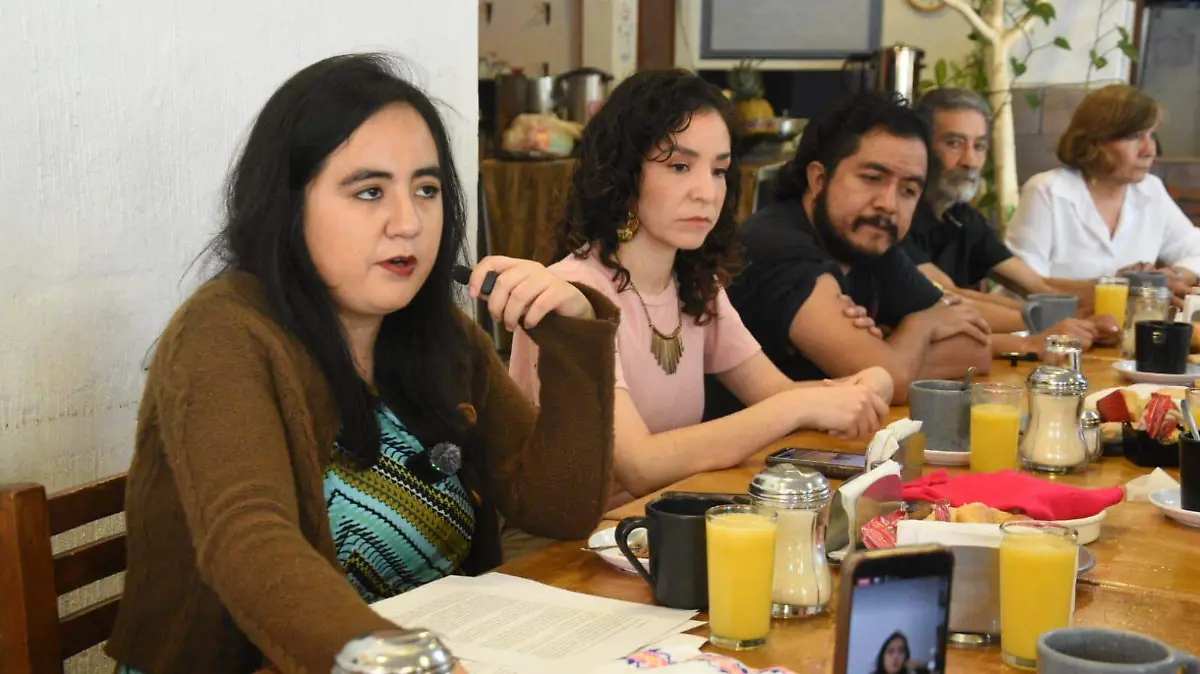 colectivo desde la izquierda (2)