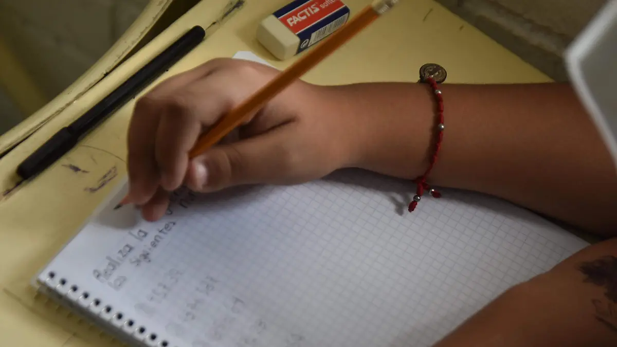 ESCUELAS (2)