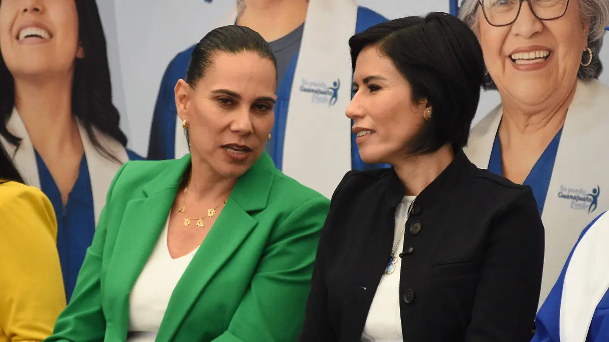 Presidenta invita areforzar el partido Jesus Gtz El Sol de Irapuato (4)
