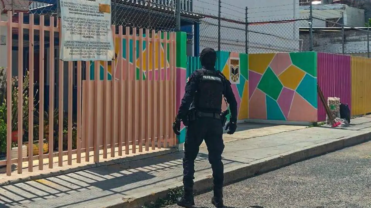 Refuerza SSC vigilancia en escuelas (4)
