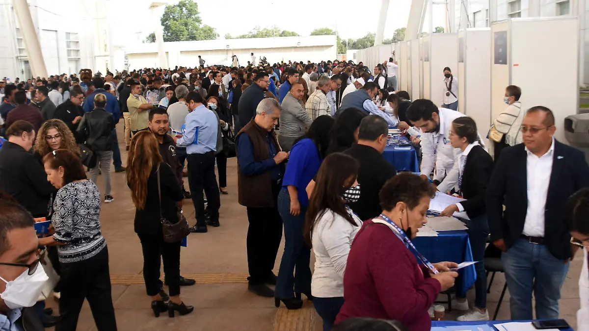 ROCIO JIMENEZ Y MILITANCIA PAN.- RICARDO SANCHEZ.- EL SOL DE IRAPUATO (1)