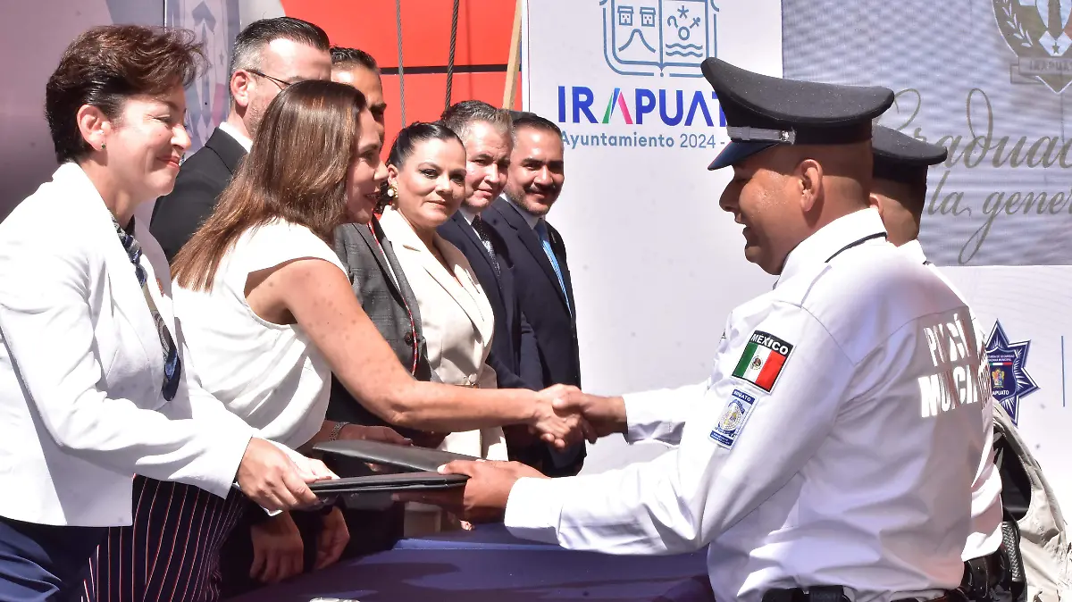 GRADUACUION LI DE LA A.POLICIA.- RICARDO SANCHEZ.- EL SOL DE IRAPUATO (2)