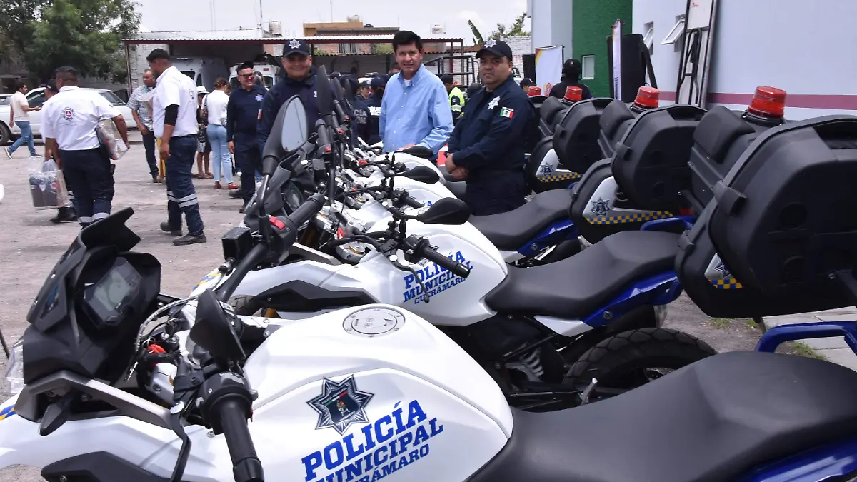 CUERAMARO Entrega de unidades (2)