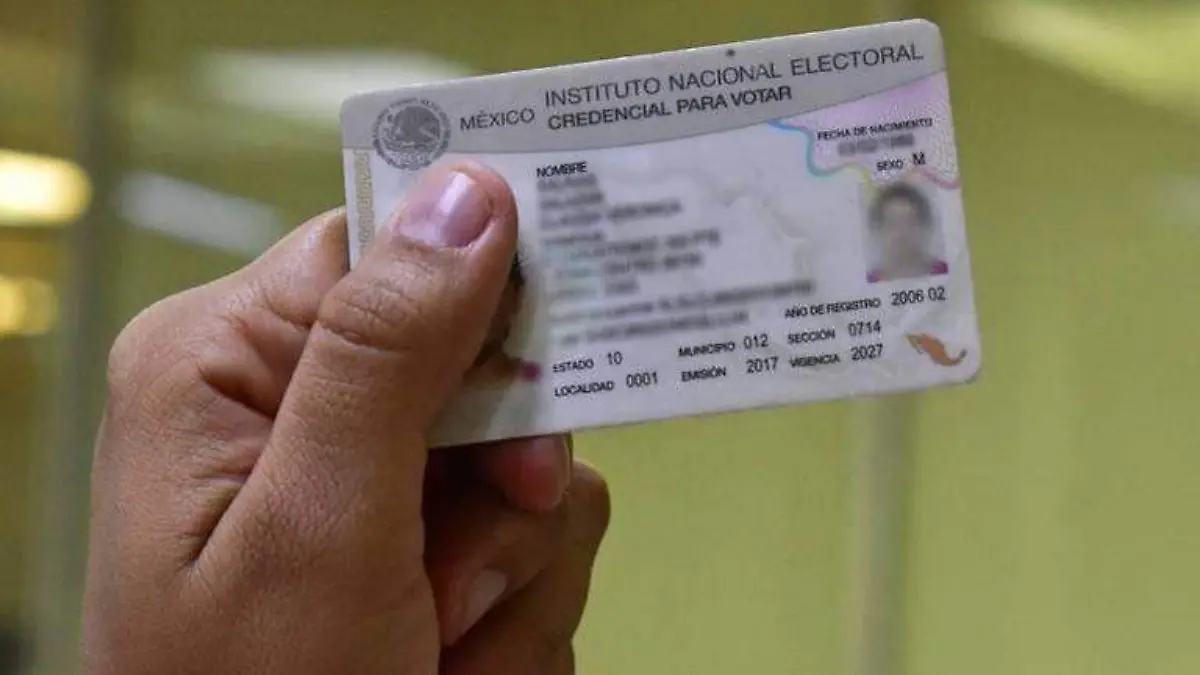 Exhorta INE a la ciudadanía a renovar credencial 