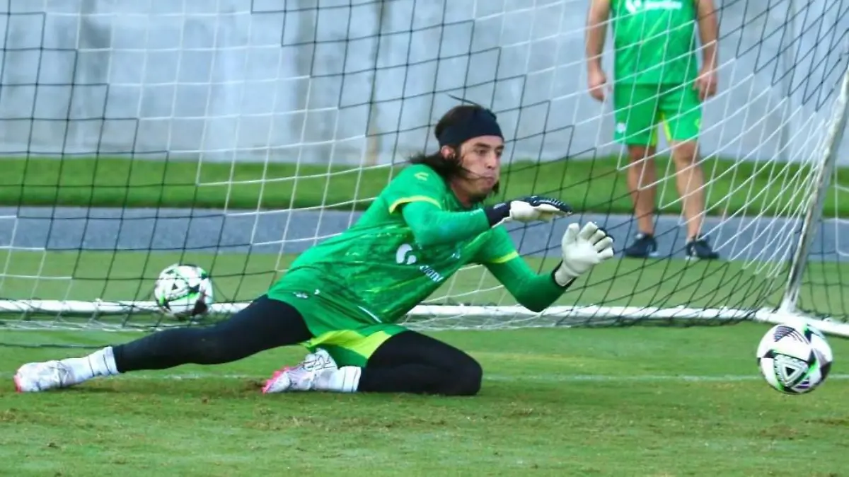 75b3dd6f-c09d-435c-8a20-310221612a38