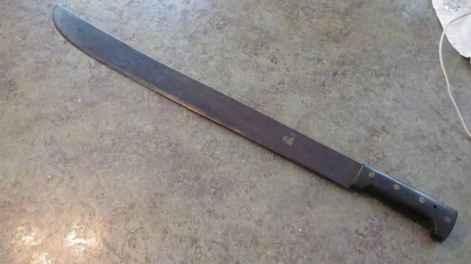 machete