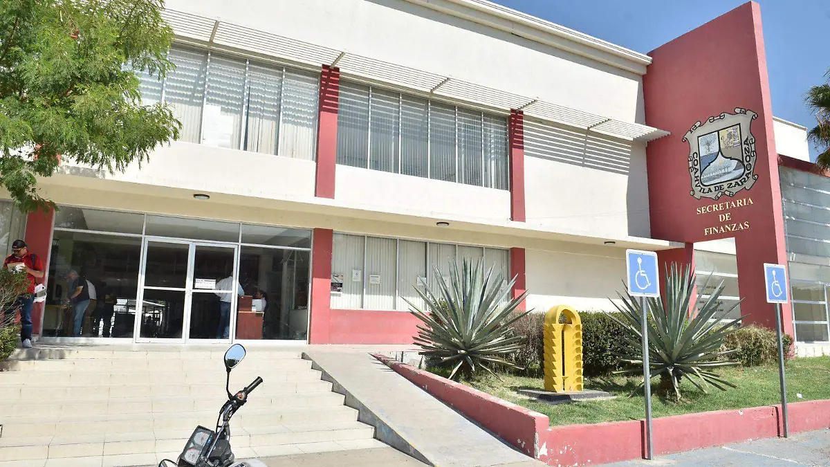 Solamente en Torreón se ha tramitado la regularización de más de 30 mil automóviles de procedencia extranjera