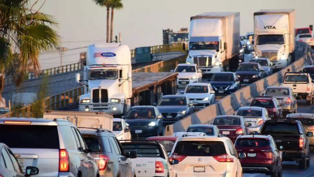 Buscan con prueba piloto acabar con saturación de tráfico en el periférico