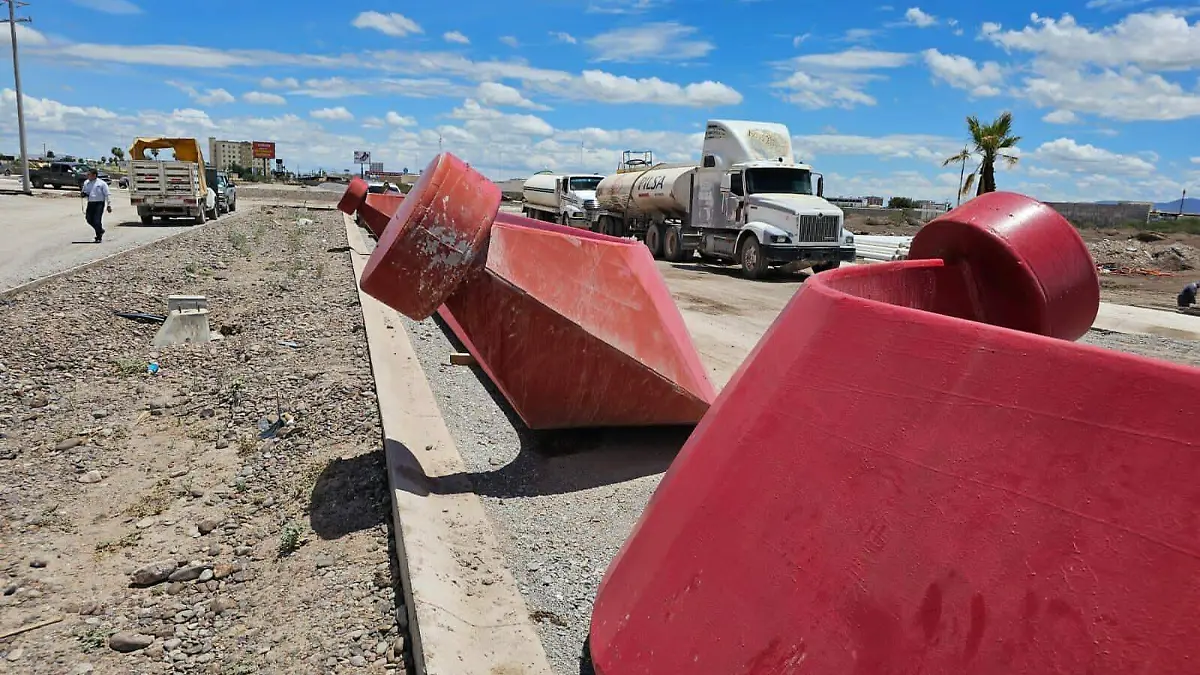 En la rotonda del nuevo bulevar Vuelo del Águila se instalará próximamente la escultura urbana “La Triada” en su nueva sede