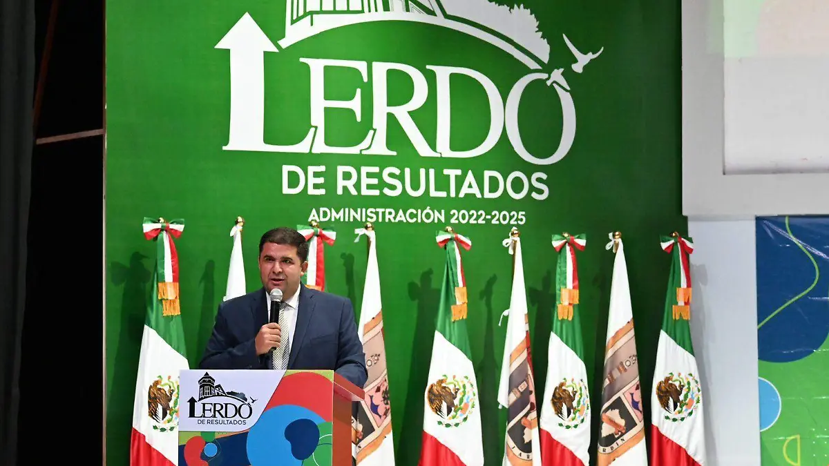 Premian a jóvenes lerdenses distinguidos