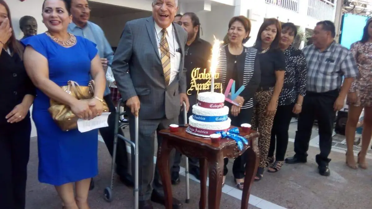 17 Realizan emotivo evento1