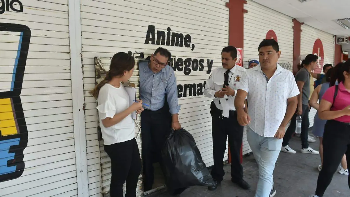 MIGUEL 4  Ante la contingencia, cierra la Plaza de la Tecnología