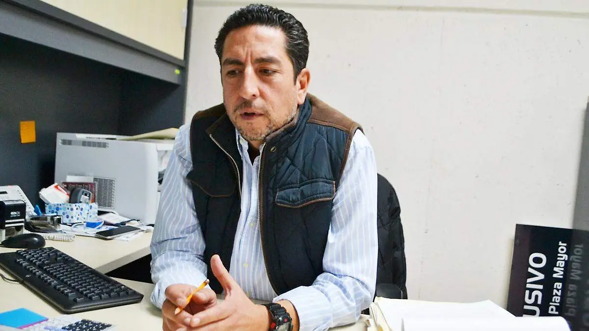 j08 Carlos de Lara MacGrath 1