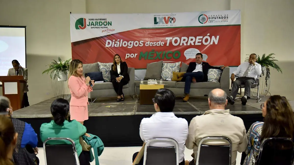 Dialogos por México