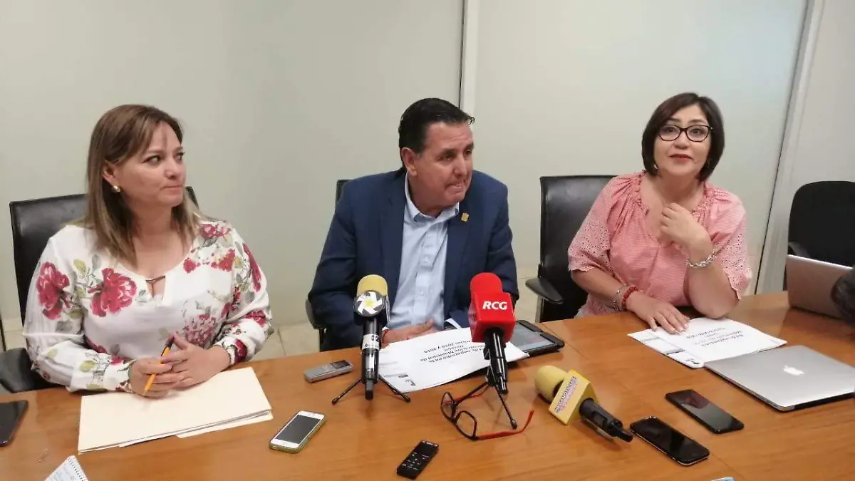 02 Denuncian priístas presunta red de nepotismo en la administración municipal1