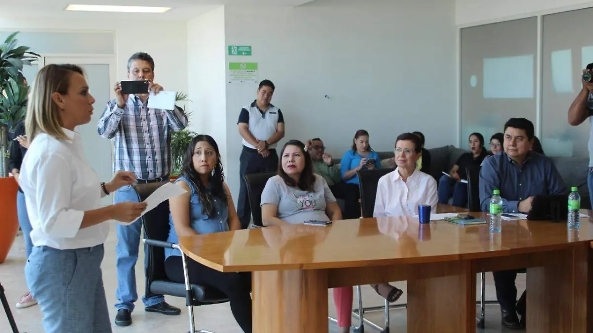 15 Ediles desairan sesión de trabajo1