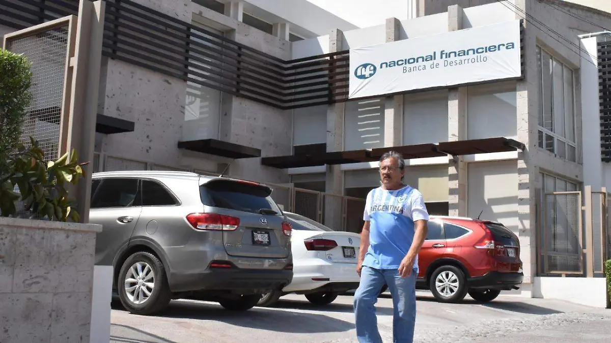 33 SE ABRE NAFINSA EN TORREÓN