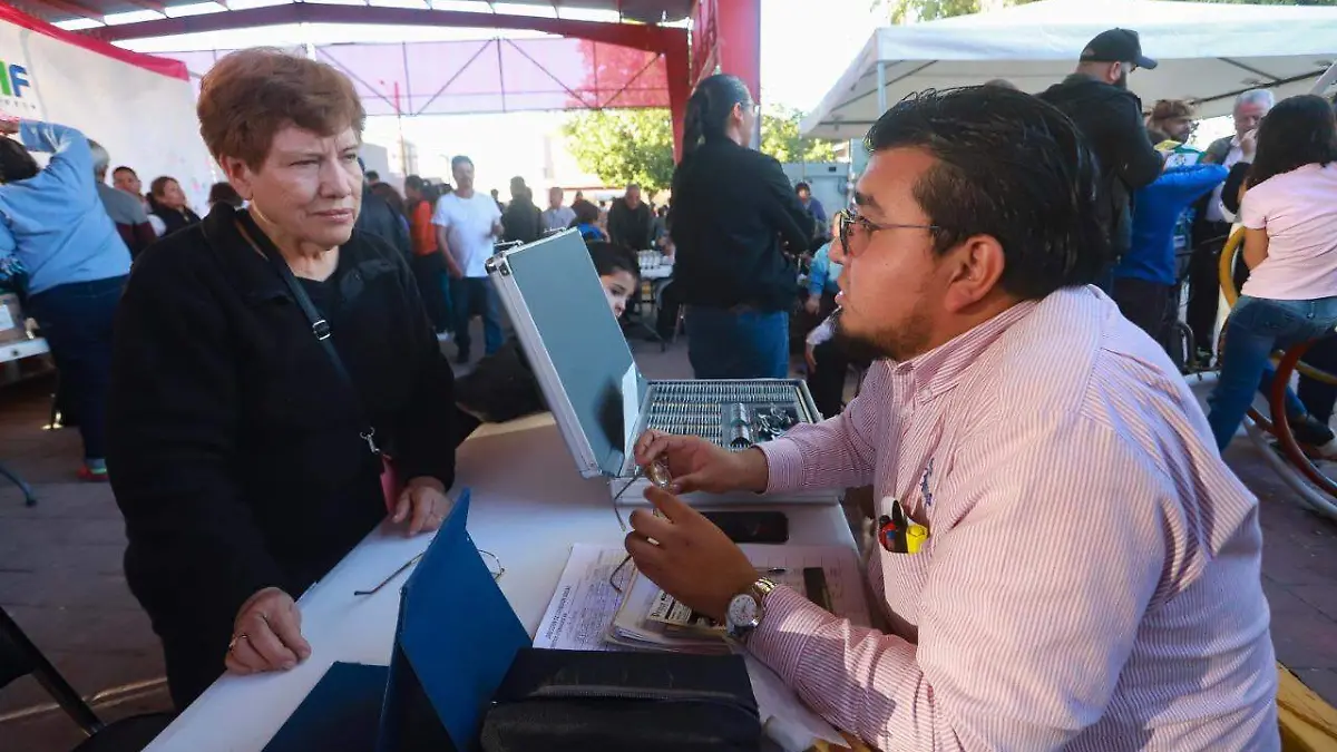 03 MIGUEL La Moderna se beneficia con brigada En Equipo por tu Colonia