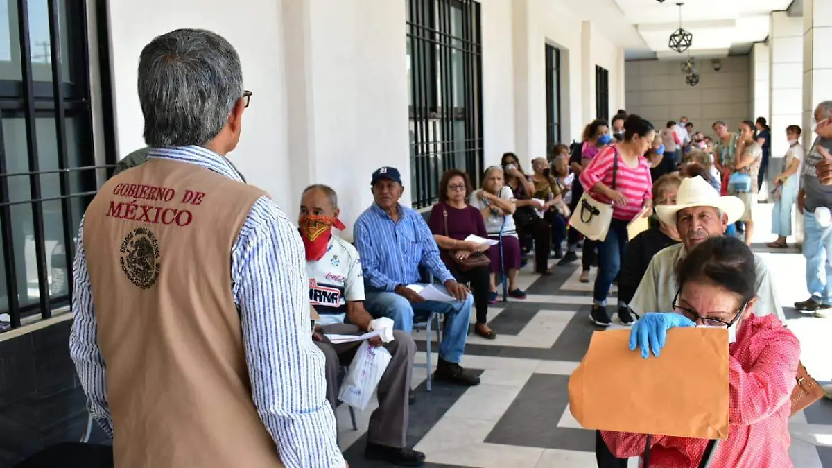 SOLIS4  Continúa entrega adelantada de pensión para el bienestar de adultos mayores