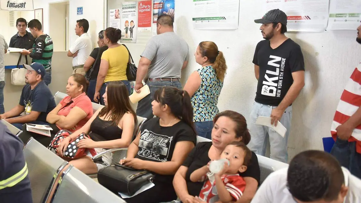 21 FONACOT RESPALDA A 21 MIL TRABAJADORES CON 460 MDP2