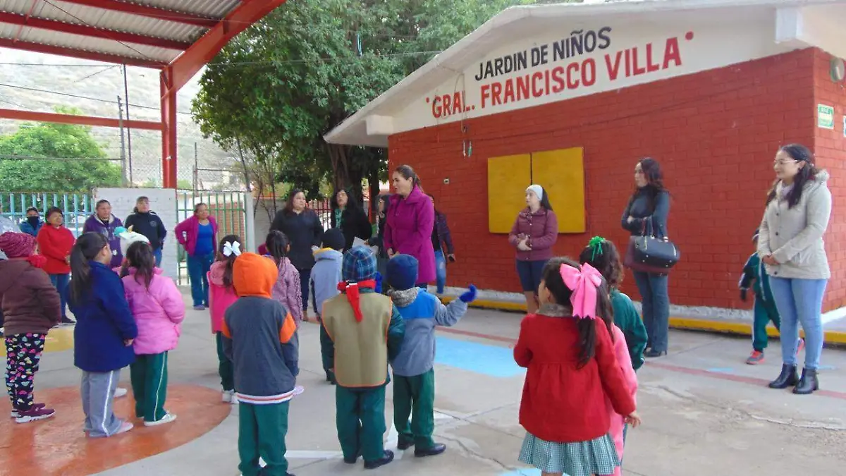 11 Coordinación de Servicios Educativos para la Región La Laguna entrega obras