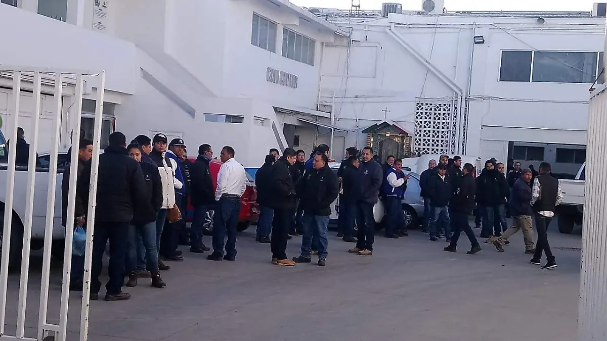 01 MIGUEL 1 Trabajadores del SIMAS paran labores