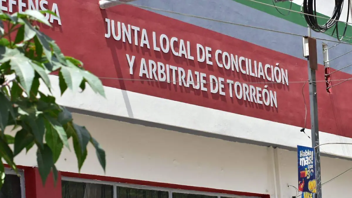 TRIANA2 Niegan despidos injustificados en Coahuila