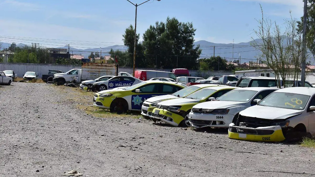 07 SOLIS Vigilancia policiaca es permanente en el corralón municipal1