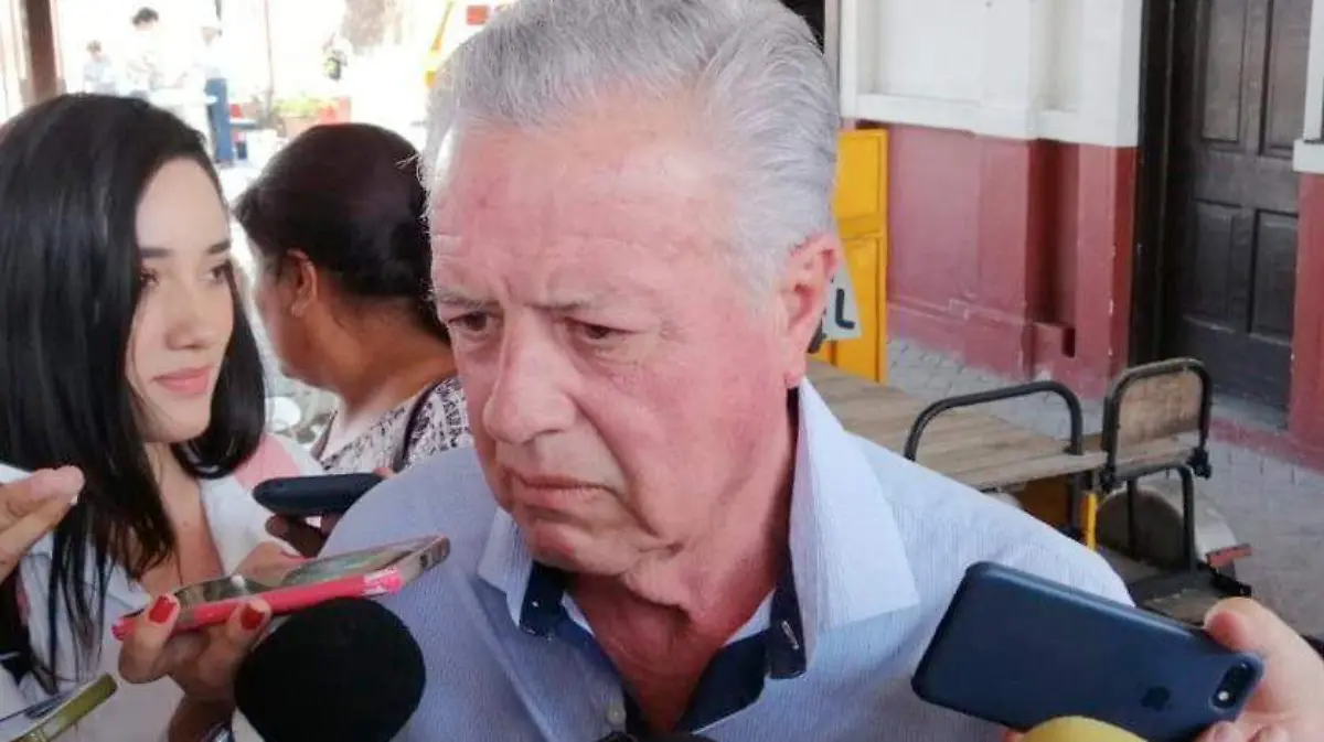 19 Acusaciones prístas asunto político