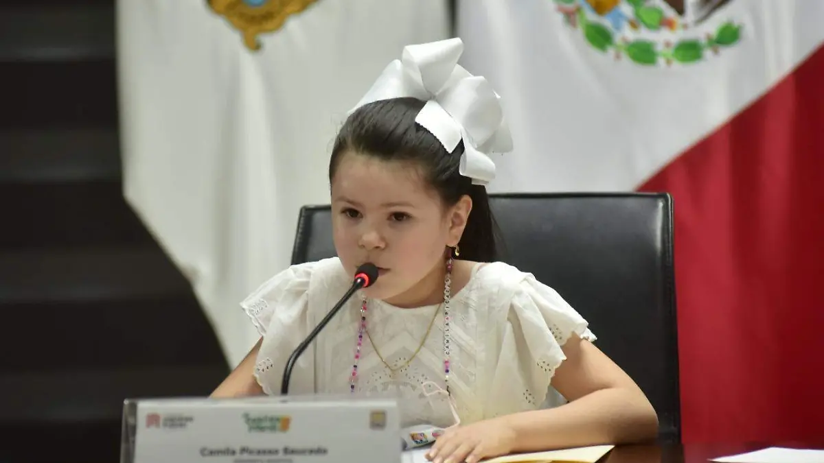 La alcaldesa infantil Camila Picasso Saucedo disertó sobre “Cómo veo mi ciudad y qué hago para mejorarla”