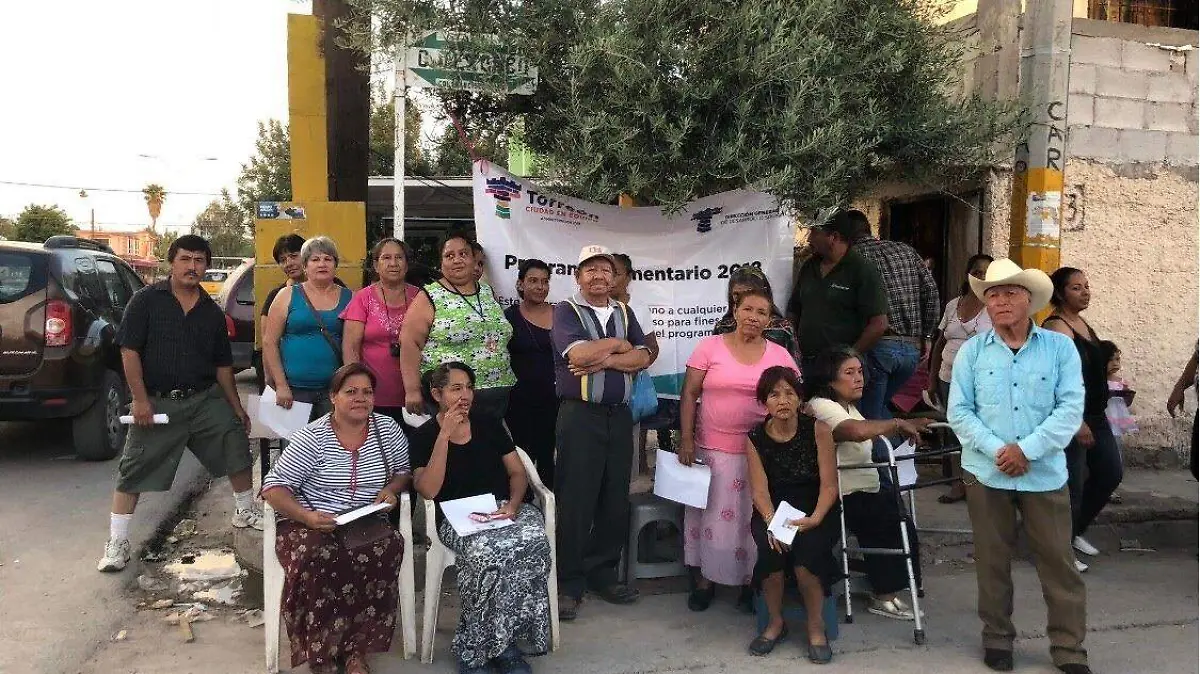 16 Con ayuda para familias de escasos recursos