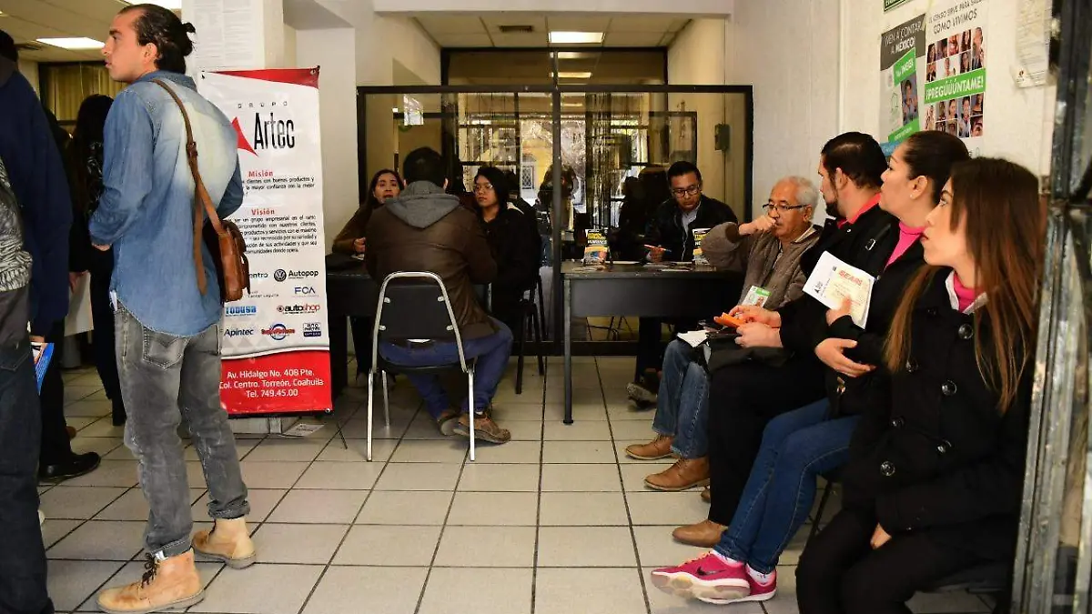 COBIAN 1  300 TRABAJADORES BUSCAN TRABAJO EN LÍNEA