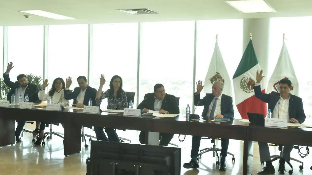 29 Constituyen Junta de gobierno del casi extinto