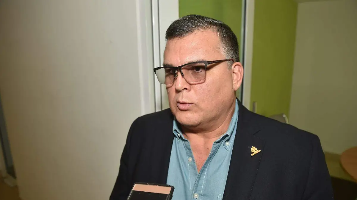 18 cobian GOBIERNO FEDERAL OBLIGADO A FRENAR DESACELERACIÓN ECONÓMICA