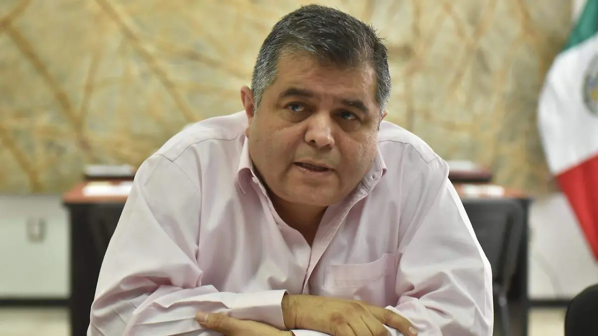19 COBIAN 3 Al PRI no puede renunciar, quien no milita en el Eduardo Olmos