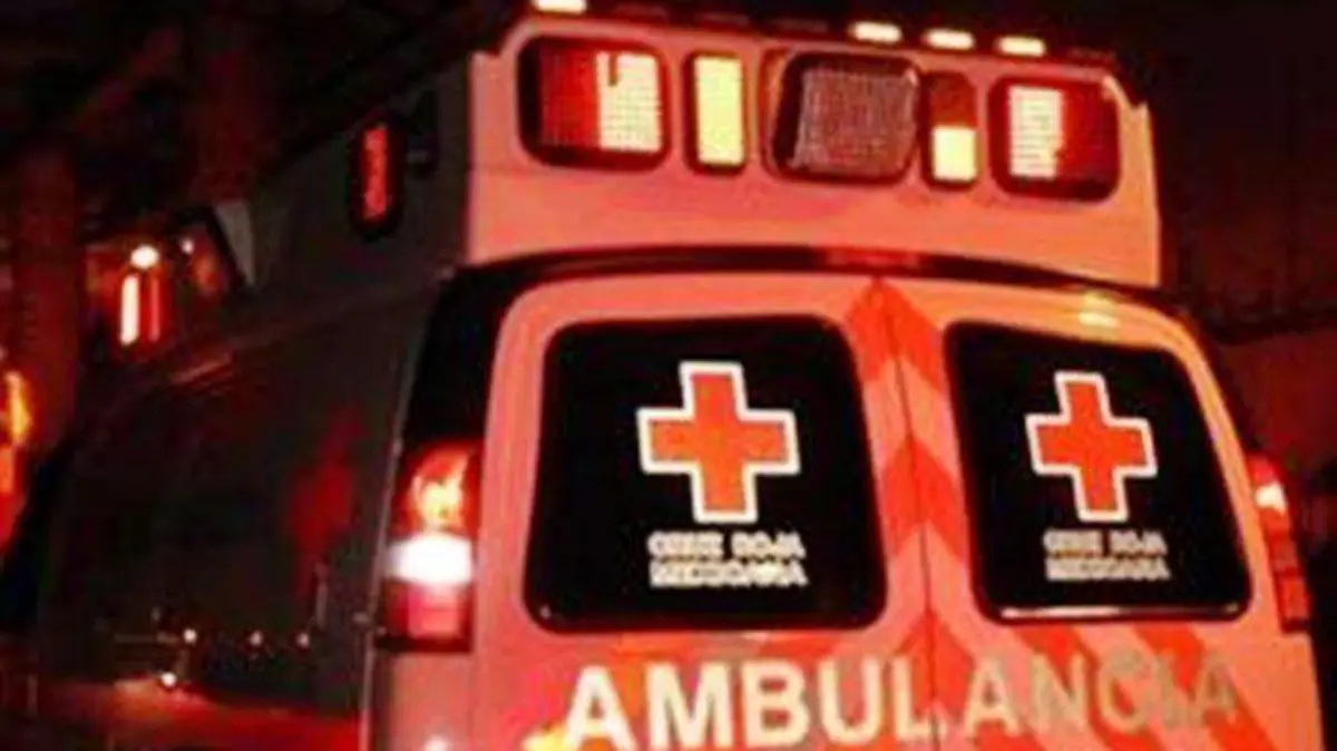 ambulancia-cruzroja noche