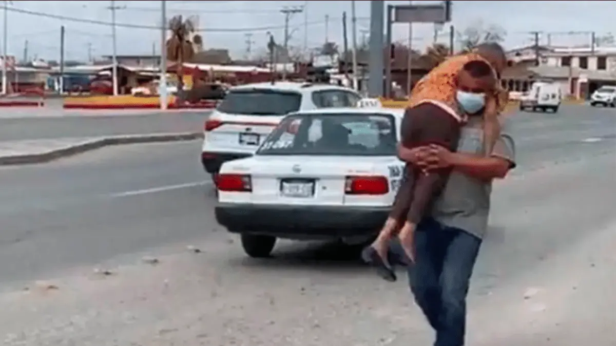 cargando-mama-vacuna-piedras-negras